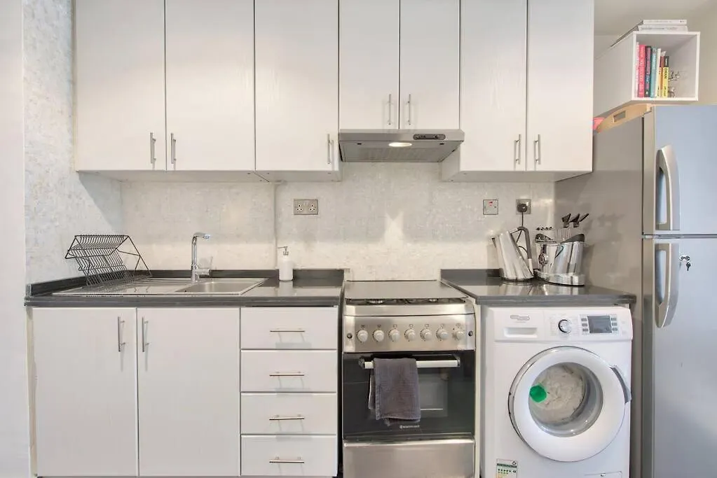 Super Chic Golf Apartment Dubaj