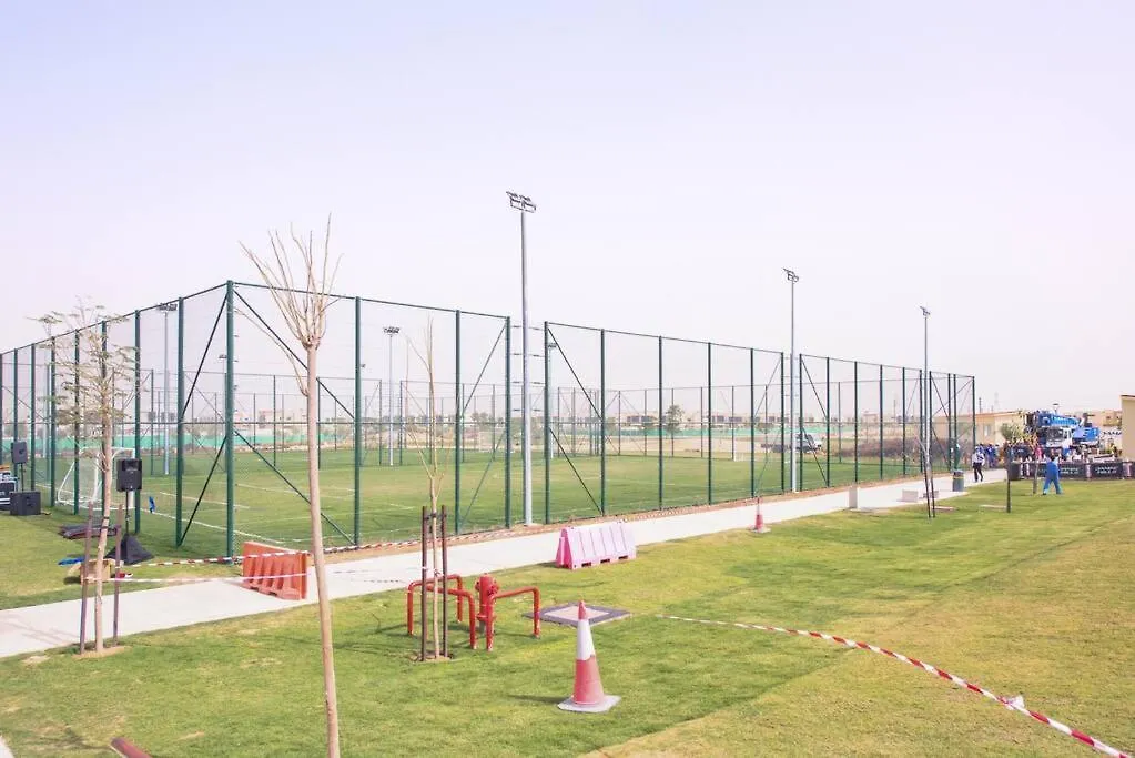 Super Chic Golf Apartment Dubai