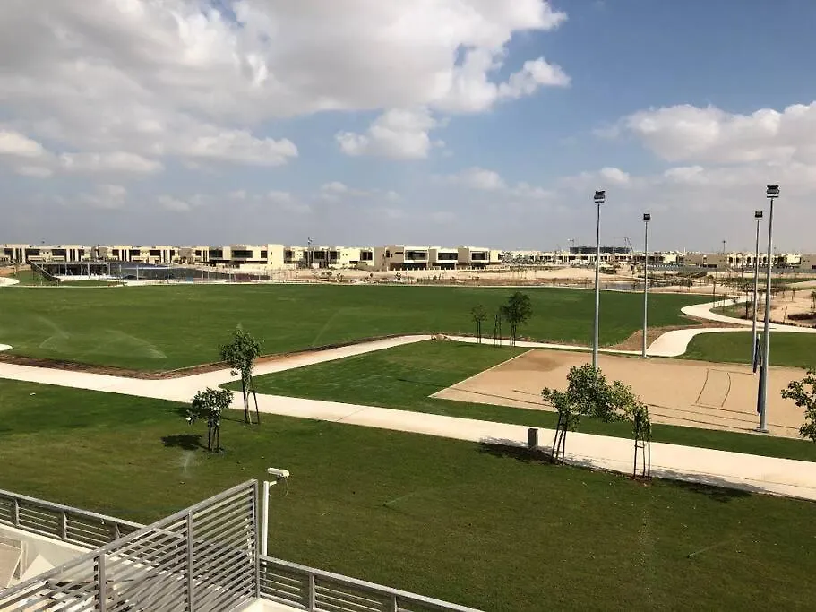 Super Chic Golf Apartment Dubai