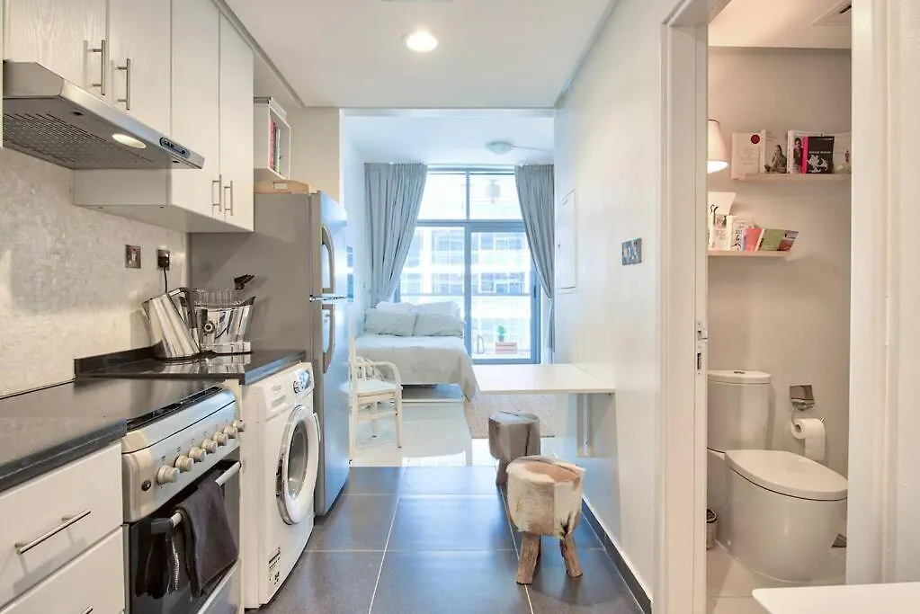 Super Chic Golf Apartment Dubai